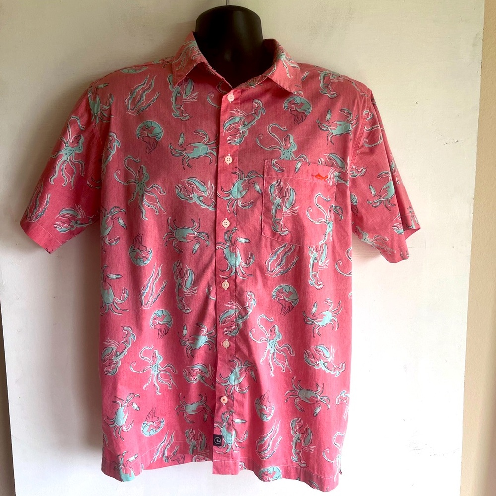 Salt Life Pink Casual Button Down Shirt with blue and White Sea creatures Mens M
